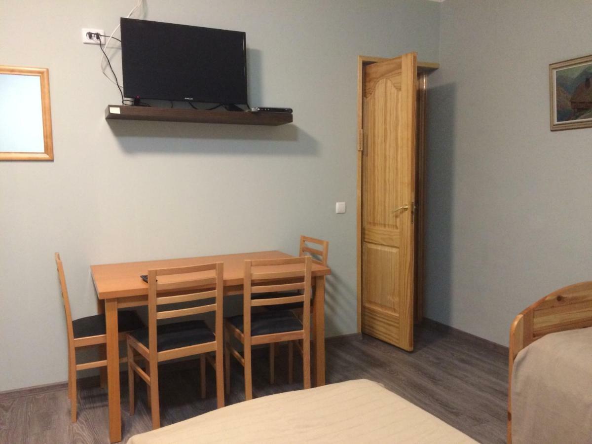 Westwind Puhkemaja Hotel Kunda Ngoại thất bức ảnh